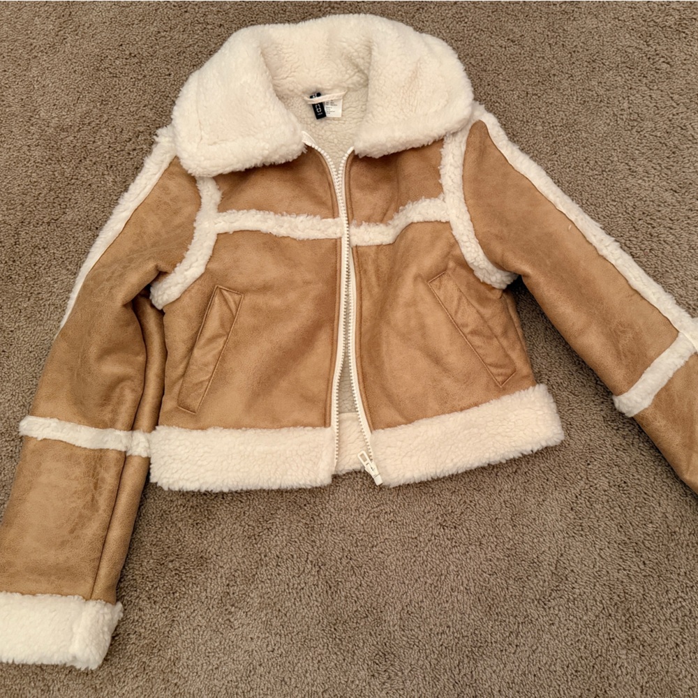 H&M Divided sherpa jacket
